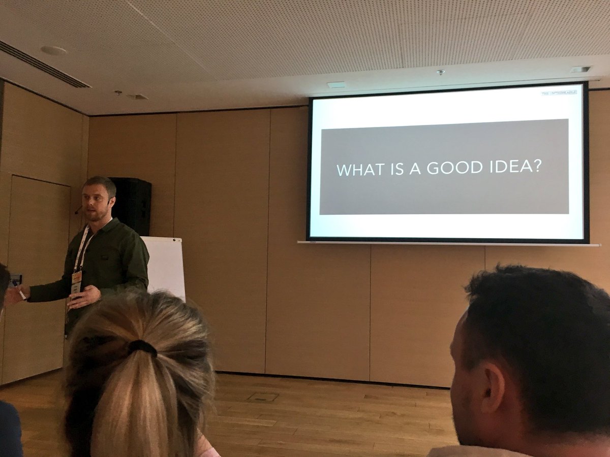 JackieFast's tweet photo. “90% of our thinking is unconscious - we decide with our emotions. Experience is EVERYTHING” - very clever @timokiuru speaking about experiential marketing at #burningbrain https://t.co/xU1BdHJfQJ