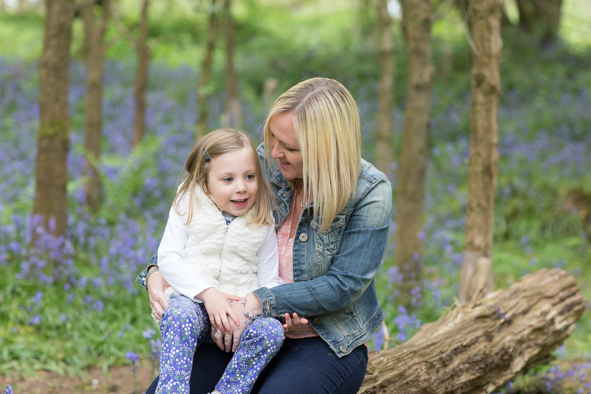 PhotoAdrian's tweet image. Bluebells and almost-bluebell trousers! Get your bluebell family photoshoots while you can! #familyphotography #familyphotoshoot