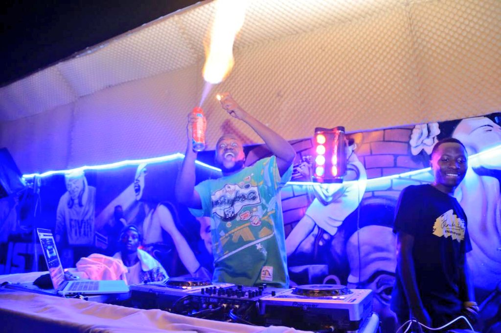 naselow's tweet photo. Every time friday night comes and the party is nice @Wave_Lounge_UG all I say is " Wulira Disco gweeeee?!!!  " 🙌🙌 Can't wait to be on that #MashUpFridays again 😜😜😜

#NaselowIn4K https://t.co/ypzOSyiste