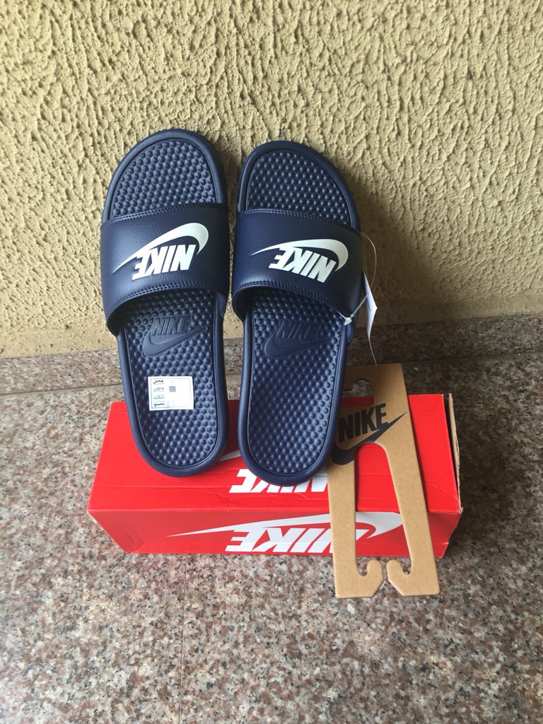 nike benassi 44