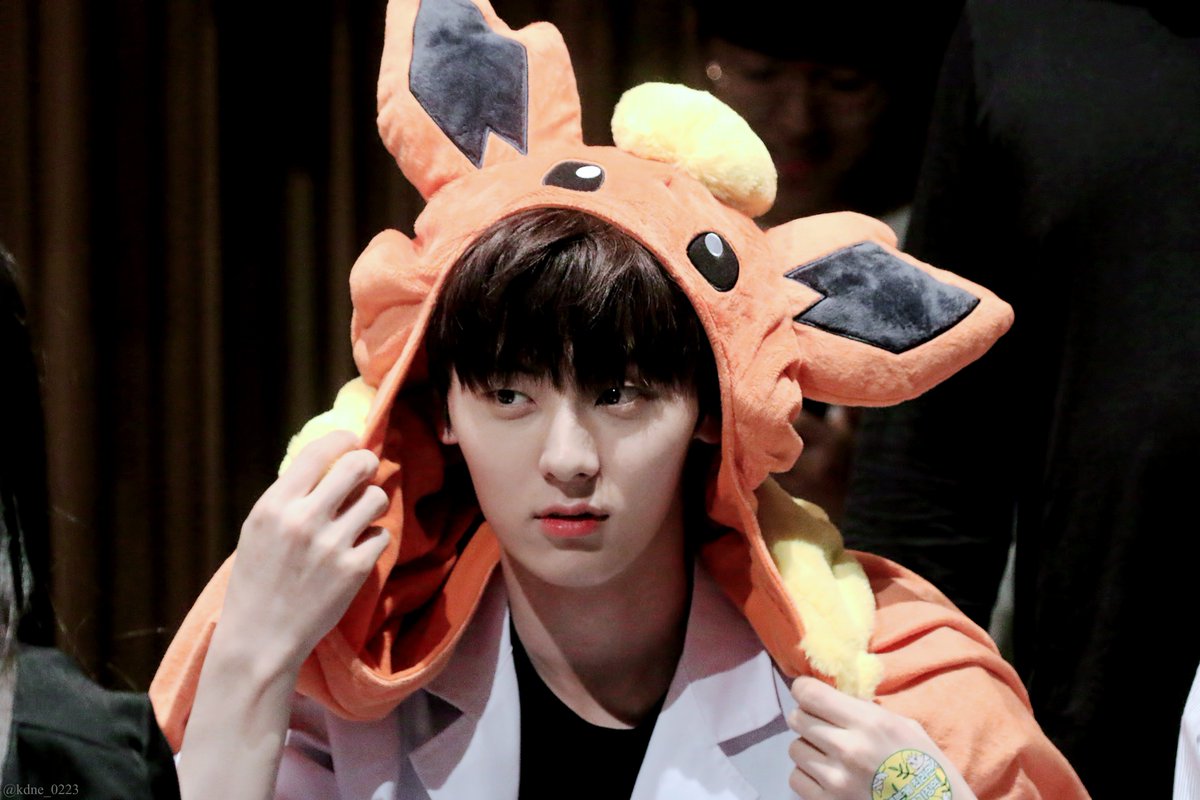 kdne_0223's tweet photo. 180421 #황민현 

#WANNAONE #워너원 #민현 https://t.co/CXkgs1mbZz