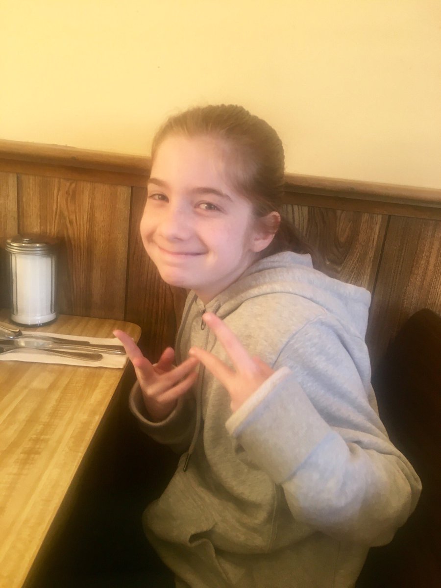Mrs3Maker tweet picture