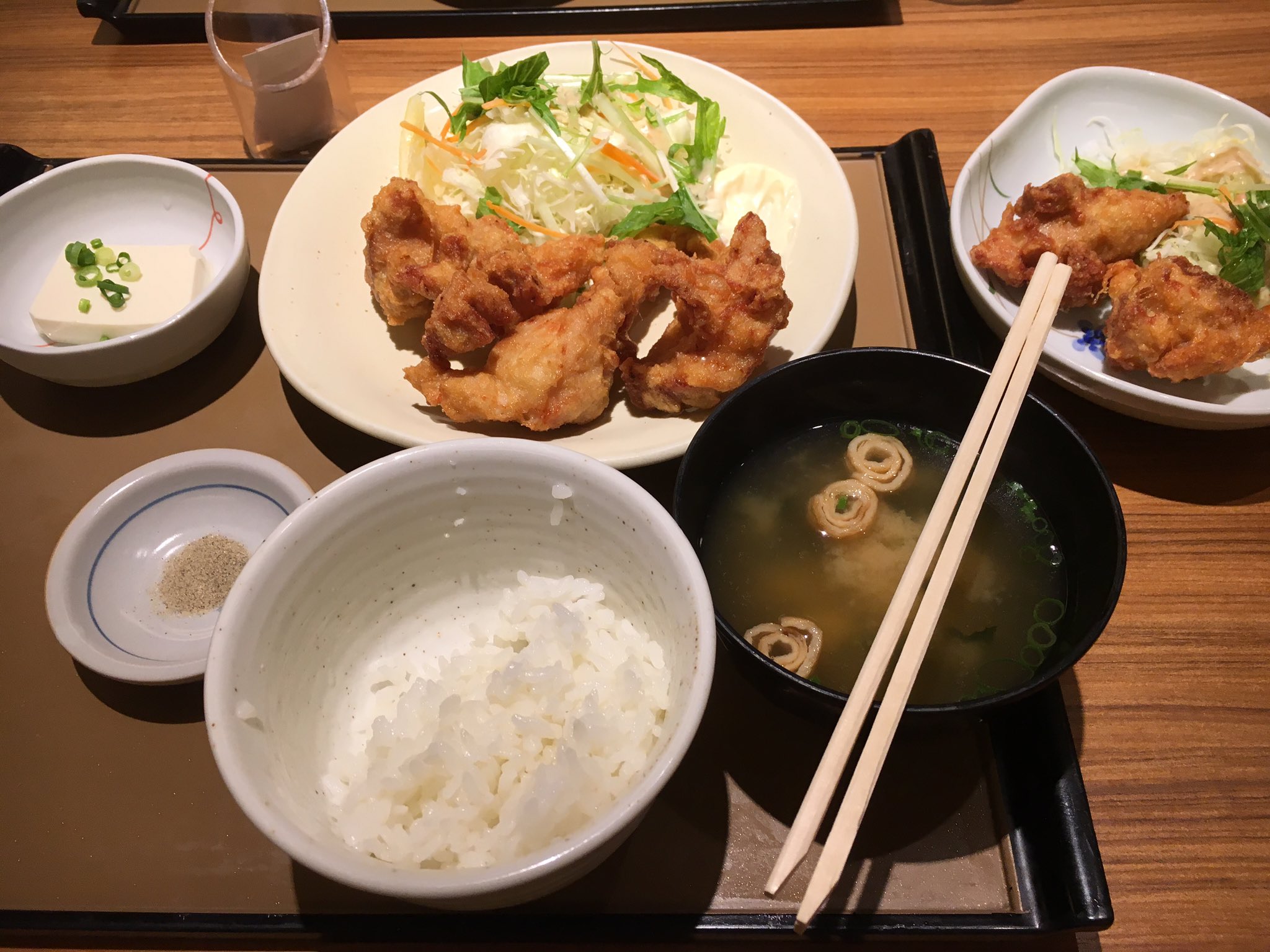 三角ダンベル　唐揚げ定食(大盛り) mqdefault.jpg