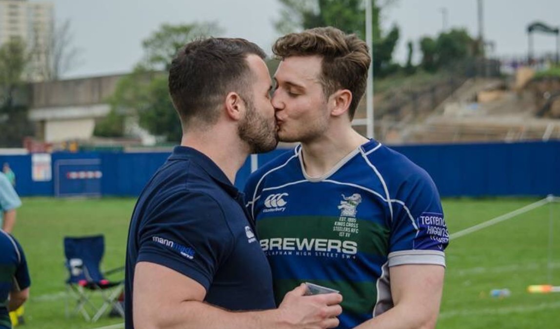 Rugby player <a href="/BySimonDunn/">Simon Dunn</a> sends a message to <a href="/IzzyFolau/">Israel Folau</a> with defiant victory kiss:

attitude.co.uk/article/rugby-…