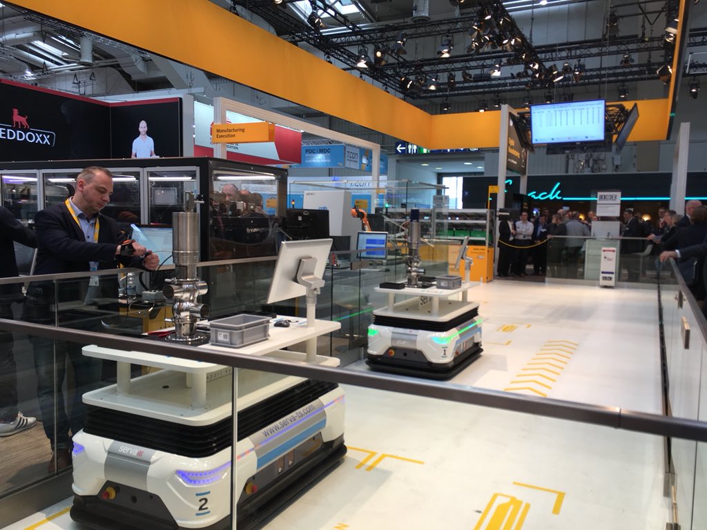 Archetype_DE's tweet photo. In der #OpenIntegratedFactory macht @SAP in Autoscooter-Manier auch den #DigitalTwin erlebbar #hm18 https://t.co/pEYnq4mWNS