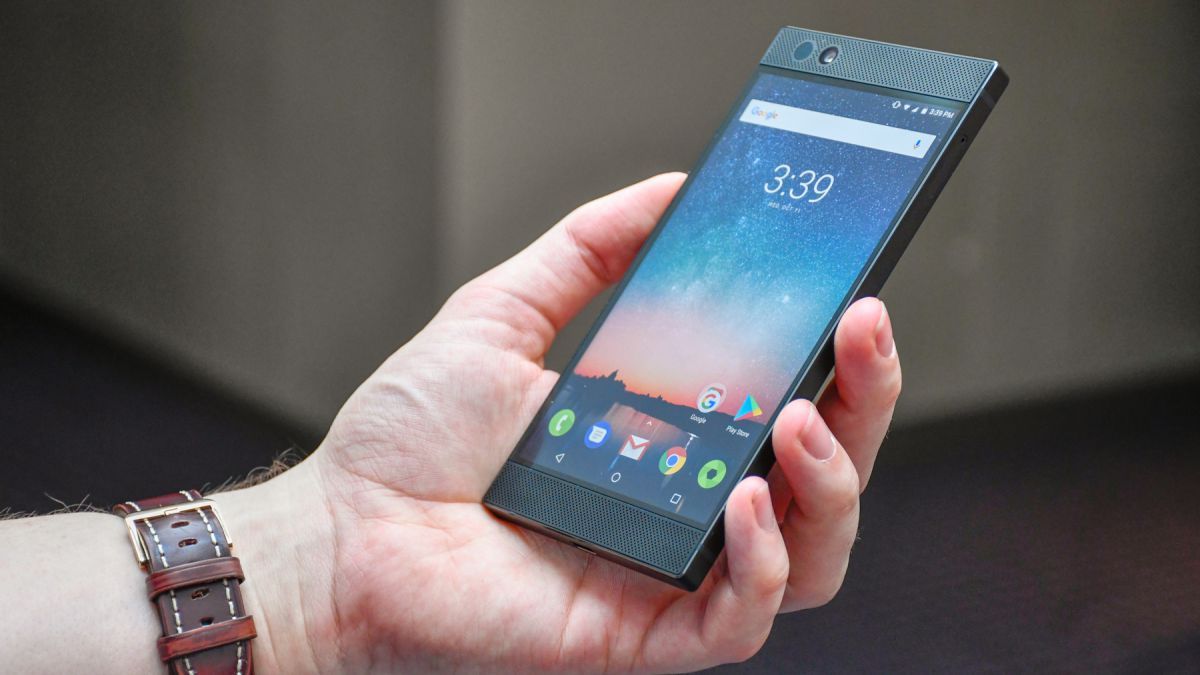 Here's what we want to see in the Razer Phone 2 buff.ly/2qUp676