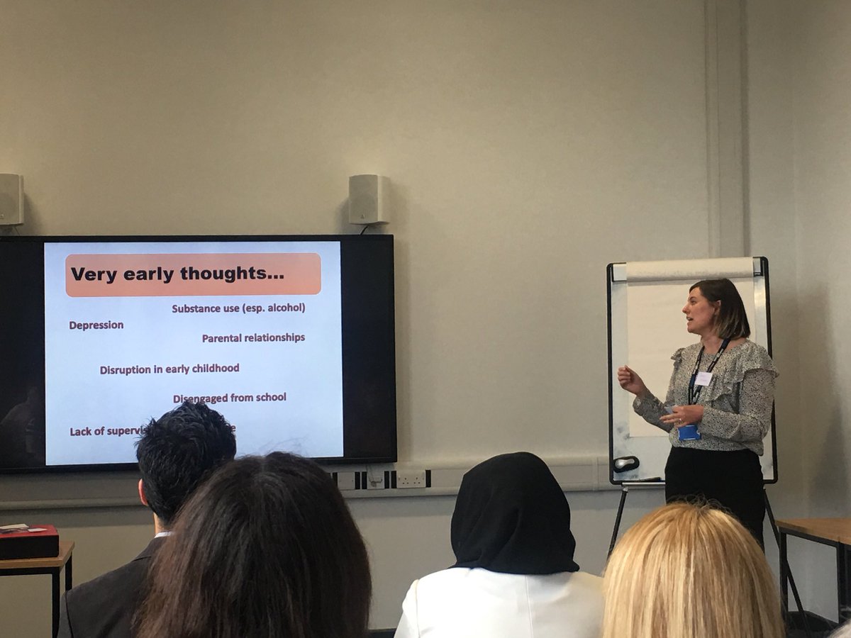 laurawilde24's tweet photo. Fantastic 20/20 presentation from @JennyMackay ! So much dedication to her project on domestic violence! #DCAD18 @CU_HLS @CovUni_CABS https://t.co/NUPwePFfQO