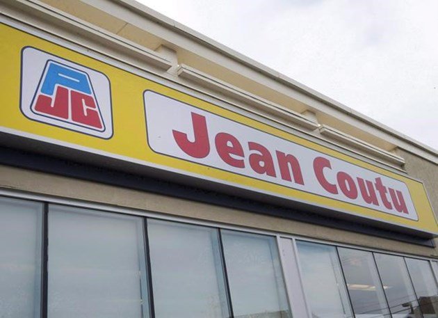 Competition Bureau approves Metro's purchase of Jean Coutu, with conditions: bit.ly/2Jj8m0U https://t.co/3iaAcPKKRv