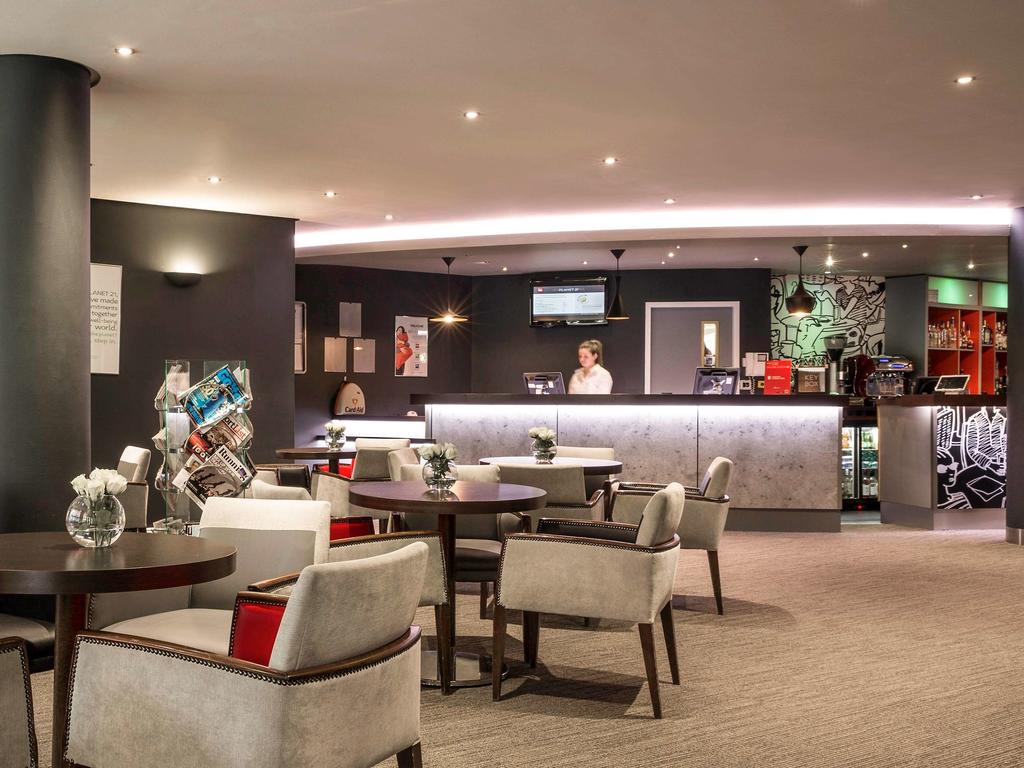 Glasgow's tweet photo. #IbisHotel #Glasgow #Citycentre Near #SauchiehallStreet https://t.co/ATynNRcOXl #Glasgow #STM2018 #Holiday #Hotel #Accommodation #Scotland #Glasgow #Citybreaks https://t.co/ZkilgDg3Qu