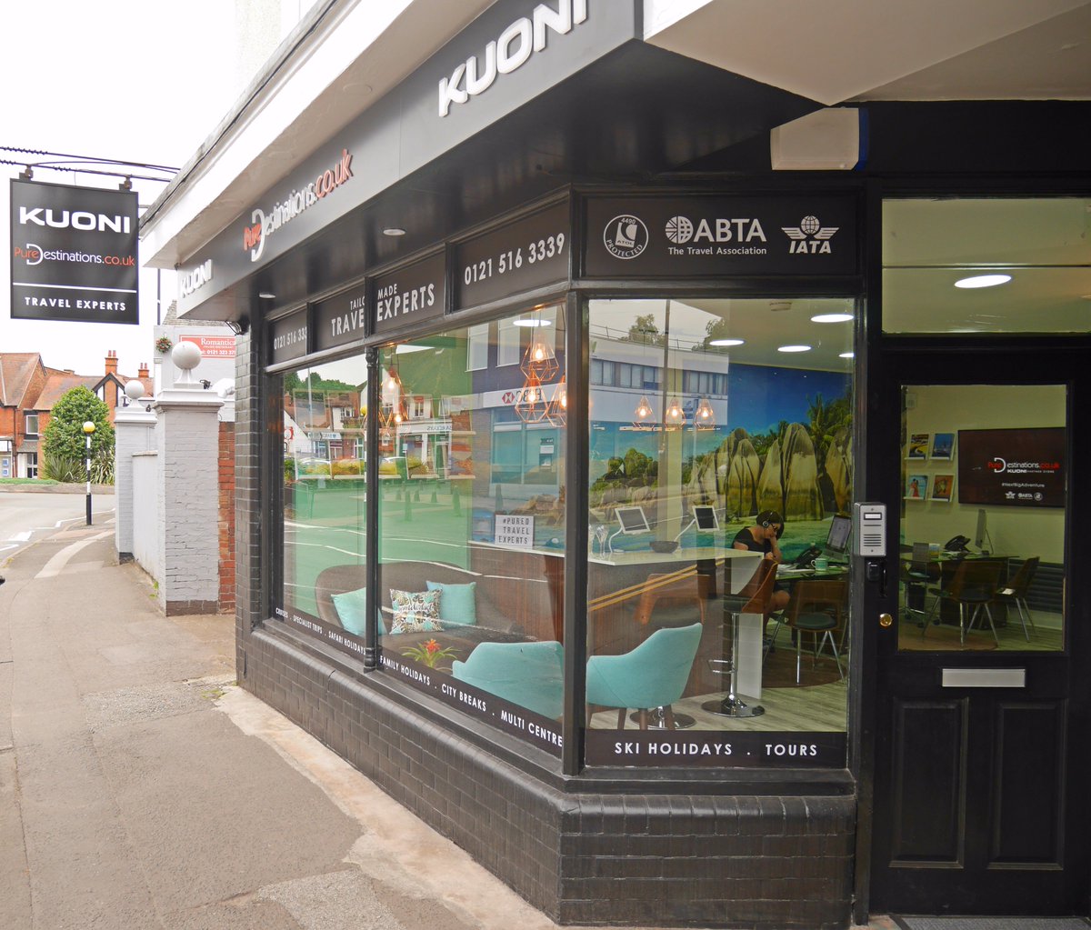 PureDestination's tweet image. Happy 1st Birthday 💕🍾🎉✈️

A year ago today we opened up our brand new Pure Destinations store in the Mere Green area of #SuttonColdfield, Birmingham. The luxury travel store is the brand’s second store location including the Edgbaston store as a Kuoni Partner Store.