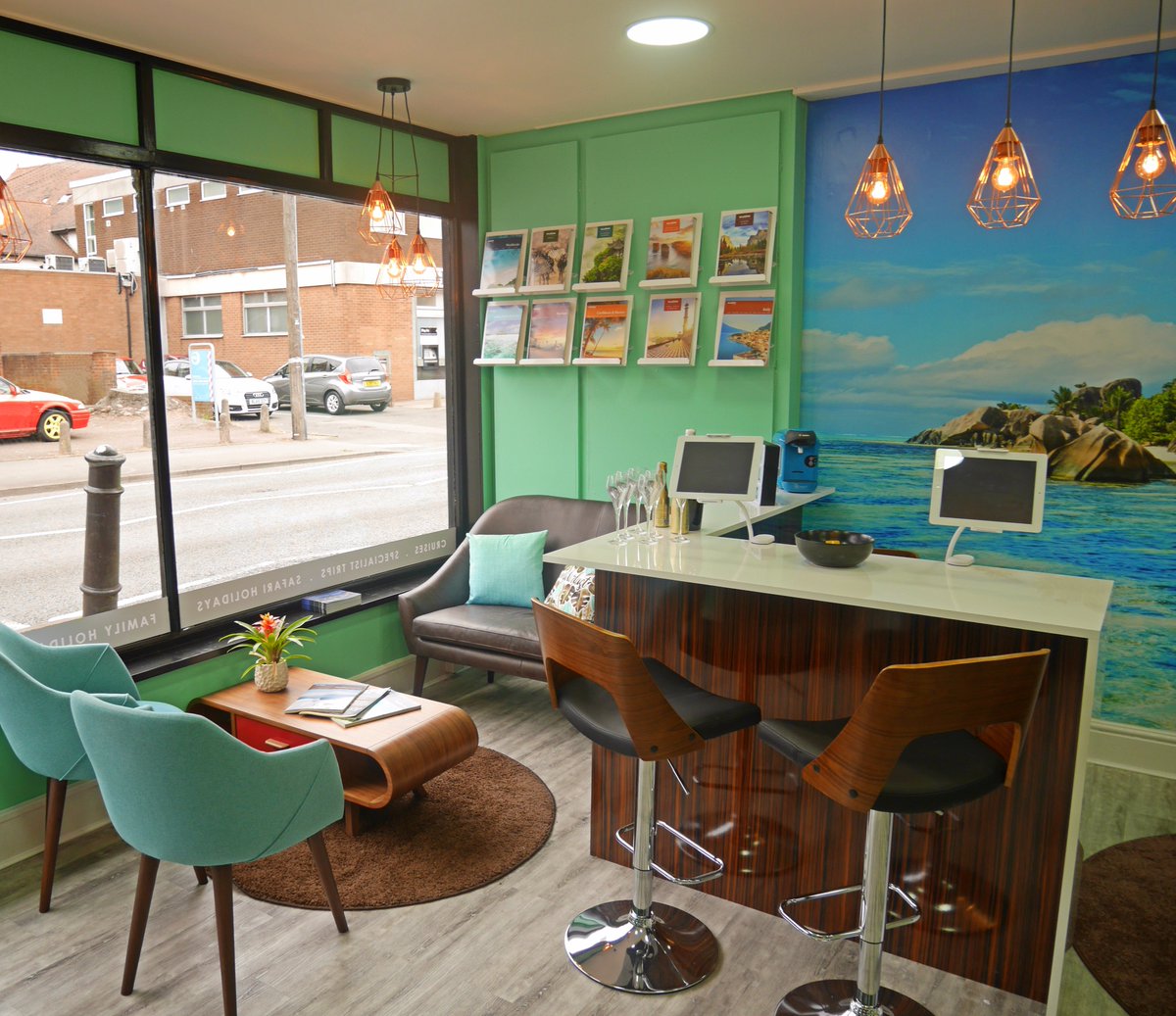 PureDestination's tweet image. Happy 1st Birthday 💕🍾🎉✈️

A year ago today we opened up our brand new Pure Destinations store in the Mere Green area of #SuttonColdfield, Birmingham. The luxury travel store is the brand’s second store location including the Edgbaston store as a Kuoni Partner Store.