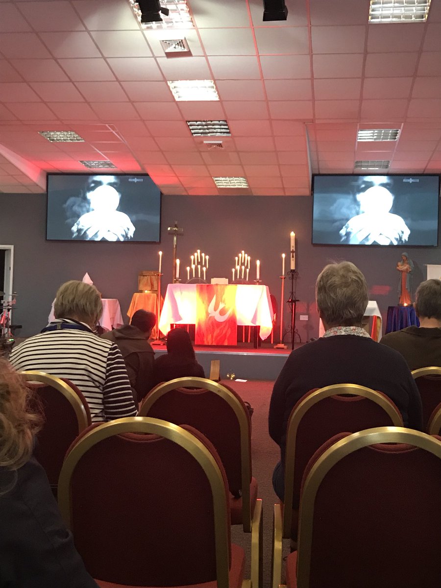 Twurchsteward's tweet photo. “Get out of your comfort zone” they said. #benediction #silence #beauty #extroverthell #knackered #inagoodway #ofm2018 https://t.co/3FBYL8jzcP