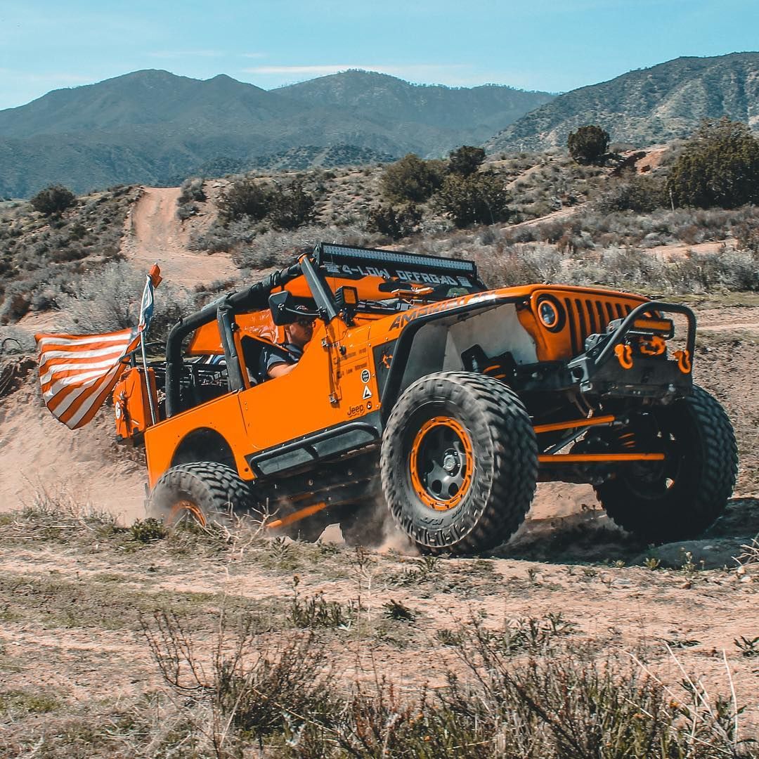 WildWolfPk's tweet image. Reposting @amphibian_jeep:
...
"Coming out of the weekend like... photo cred: @xander.shoots 
@buggywhipinc @powertankofficial #powertank #buggywhip #roadtorubicon #37s #jeep #jeepwrangler #jeeplife #itsajeepthing #sevenslots #jeepxperience #instajeep #jeepwave #battleofthejeeps