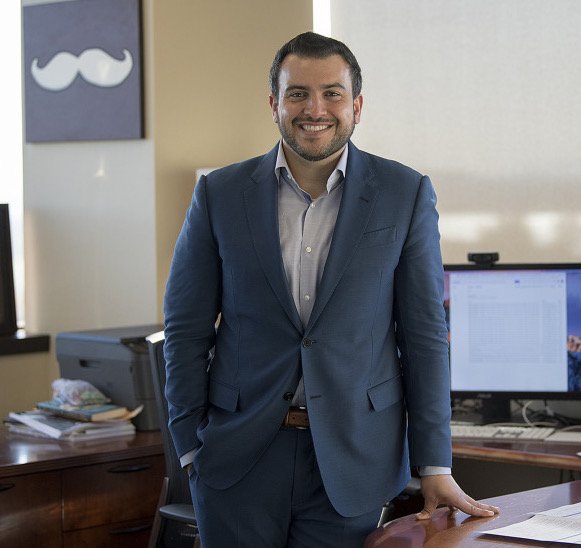 DiscoverOrg's tweet photo. “It’s not IMPOSSIBLE to grow 40% or more year-over-year, in the first few years of business. But to maintain that - when your company is worth $1 million, $10 million, $100 million? That’s crazy. That’s a whole different game.” - @HenryLSchuck 

https://t.co/USiIufX01l https://t.co/4gQkBDllxu