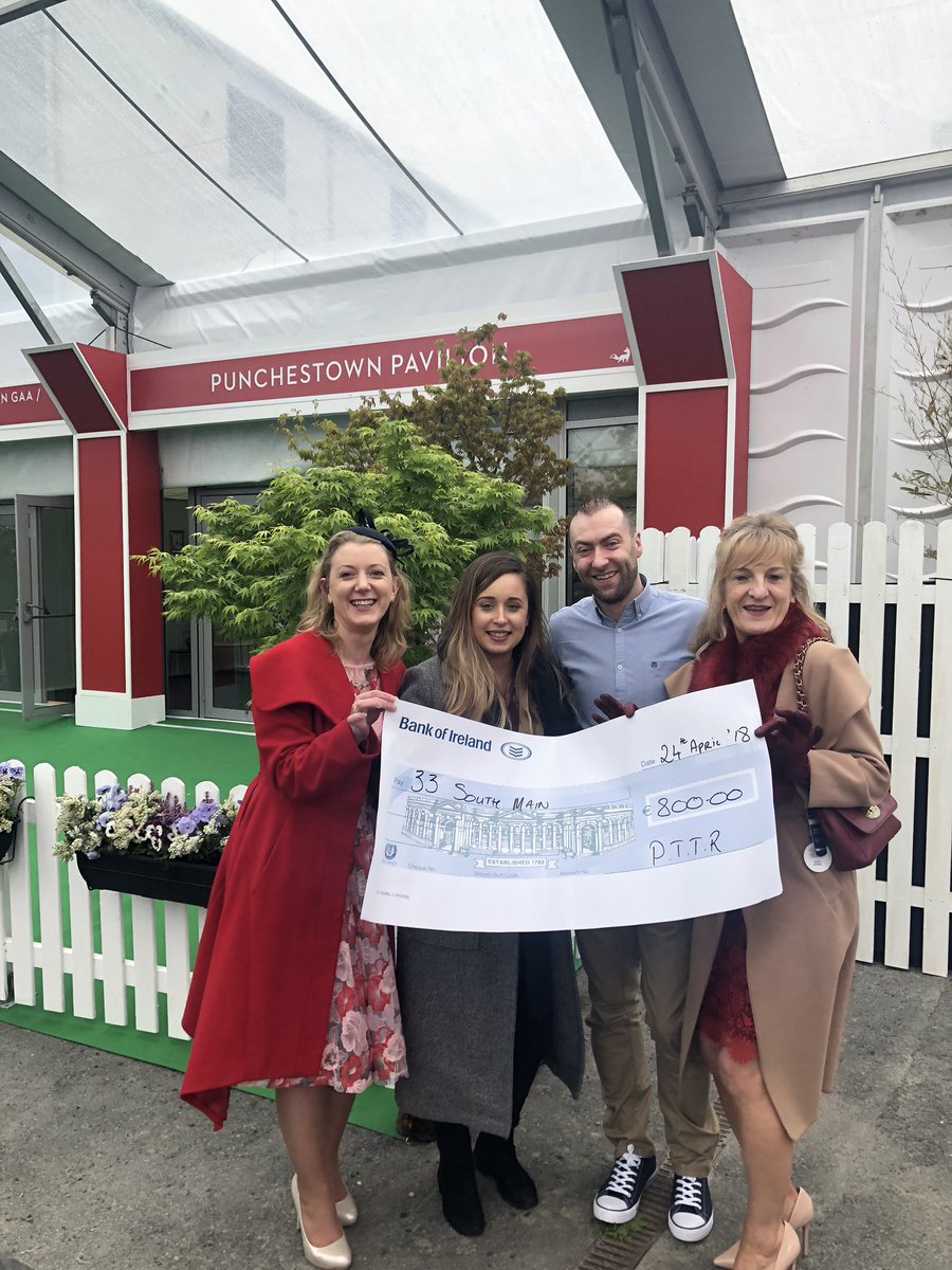 33SouthMain's tweet photo. Our Lyndsay and Mick collecting the winners cheque from The Punchestown Paint the Town Red competition... 

You’s can’t cash that in at the Bar now lads 😂😂 

#Punchestown #PaintTheTownRed #PTTR18 #Naas #GottaLove33 #GastroPub #LateDinnerstil1130 https://t.co/IyiXvvdquY