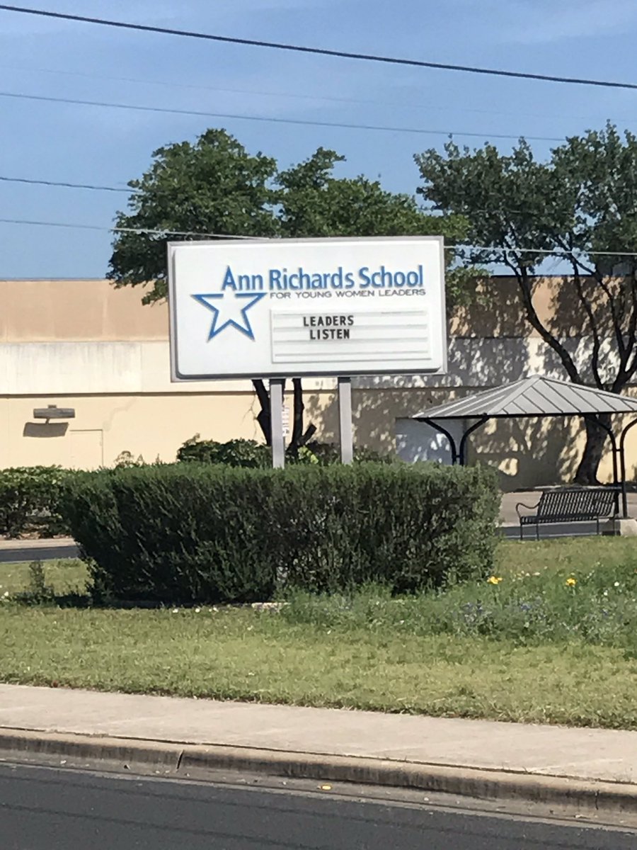 Continuing to envision the future @AnnRichardsStar this morning. And, a great reminder on my way out! #AISDFuture #AISDproud