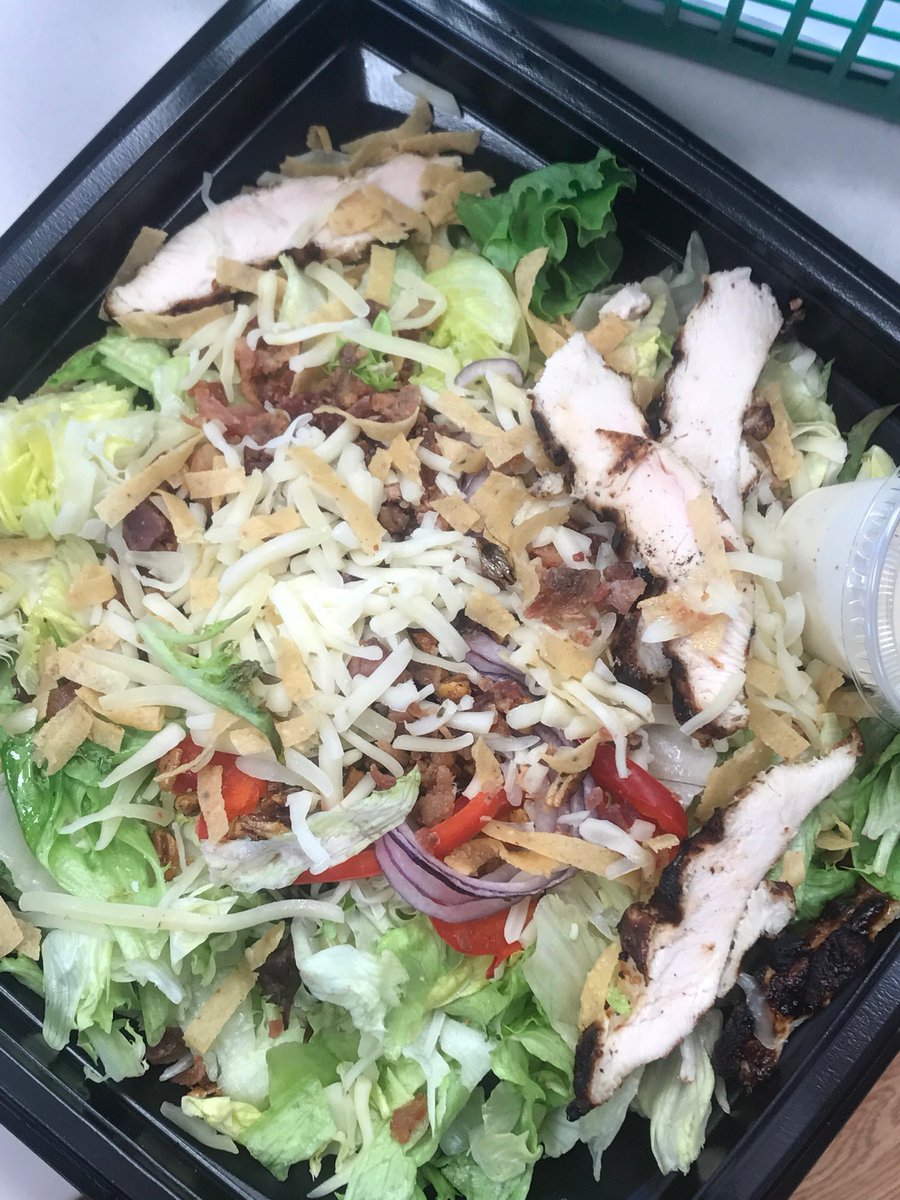 ashnicholryan's tweet image. When you order houlihans and there’s a roach in your salad #digusting