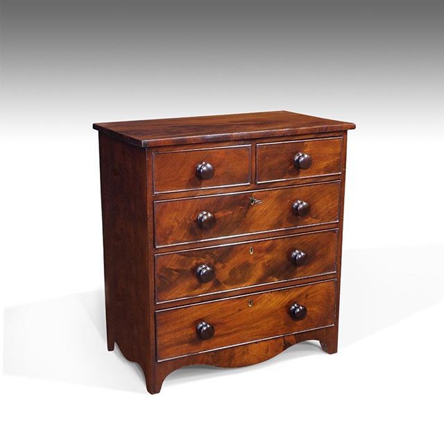 TF_Antiques's tweet photo. A lovely quality Georgian miniature chest of drawers. Figured, cockbeaded drawers fitted with turned knobs. Raised on shaped bracket feet. Circa. 1810. 🔎stock no. 5484🔍
#collectorschest #collectorscabinet #jewellerybox #antiquebox #antiquefinds #ant… https://t.co/rzBj9LbHF3 https://t.co/ywJUdEoID0
