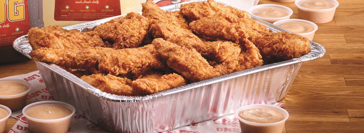 EKUSummer's tweet photo. RETWEET this tweet to get FREE Raising Canes Chicken this Thursday in front of Keen Johnson from 12-2 ‼️‼️ show us that you retweeted it and you get FREE food 🍴 https://t.co/QqglTmoO5a