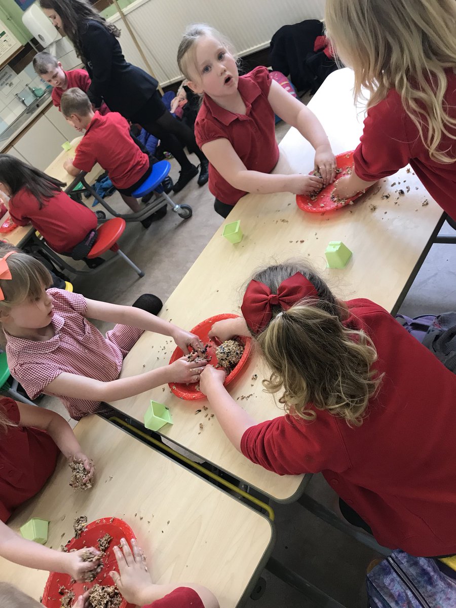 Miss Cecen tweet media