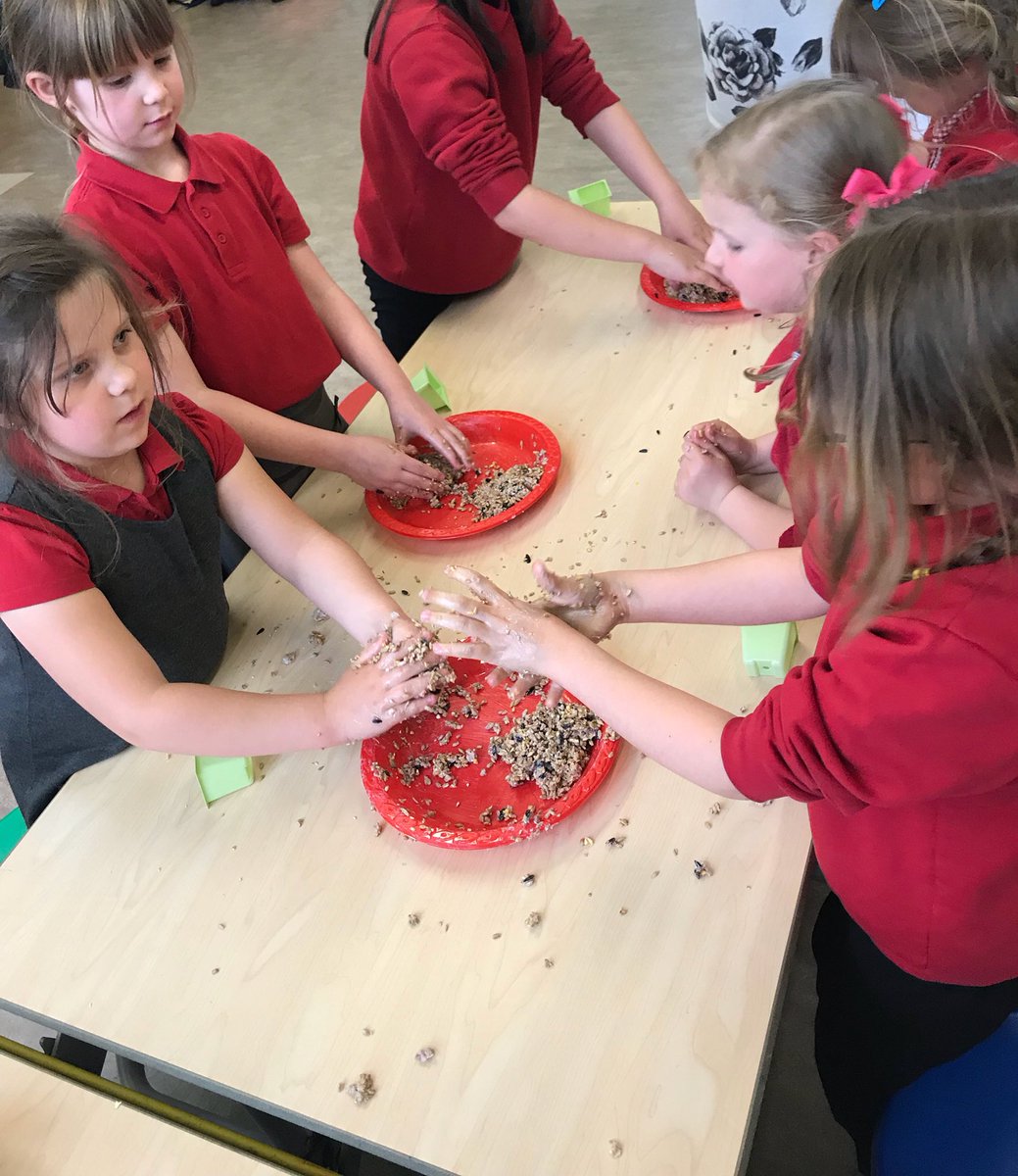 Miss Cecen tweet media