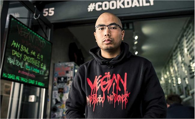 Zoey Henderson meets some of the inspiring stars from the London #vegan scene who are taking #veganism to the next level... veganfoodandliving.com/meet-the-stars… <a href="/kingcookdaily/">KingCookDaily</a> <a href="/PickyWops/">PickyWops</a> <a href="/Made_In_Hackney/">Made In Hackney is crowdfunding! Ⓥ 🌱</a> #ukvegan #veganuk #londonvegan