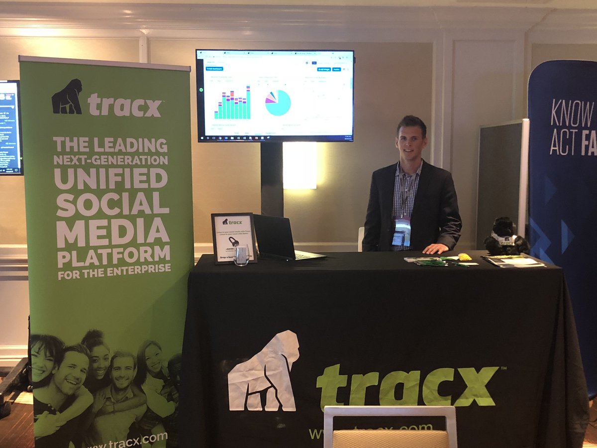 Tracx tweet media