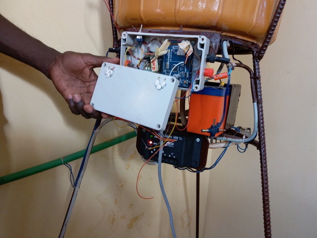 Eldaa28's tweet photo. En suivant le lien https://t.co/p3JnOJBPTV, Votez jusqu’au 30 avril pour le projet SAAGGA nominé aux African Digital Awards 2018. Ce projet incubé à @BeoogoLAB et porté par Serge ZAONGO est en compétition représentant le Burkina Faso. #lwili #BurkinaFaso @LaetitiaJoyce https://t.co/7jRBvkTxhI
