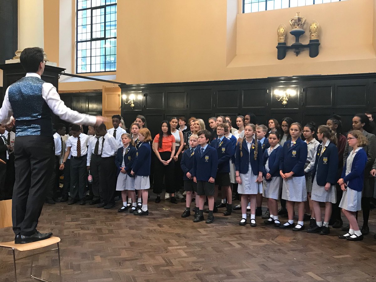 fabulous112's tweet photo. Rehearsing for a great concert tonight featuring @VOCES8 @hatchmyideas and pupils from Grey Coat and United Westminster Foundation schools. Loads of great singing and creativity. @greshamcentre 🎼🎼😊 https://t.co/fz0EVJkItO