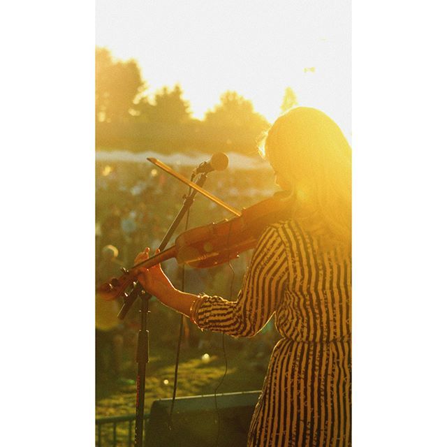 aticoyChile's tweet photo. Que por qué hacemos lo que hacemos? Básicamente para estar así cada cierto tiempo. Sentir cosquillas. VIVIR!!! 📷@nuevoverbo .
.
.
#amor #aticoy #folk #musicachilena #musically #music #worldmusic #organico #trabajo #amistad #chile #latinoamerica #amor #mestizo #etnico #chile https://t.co/VaHYVbABG7