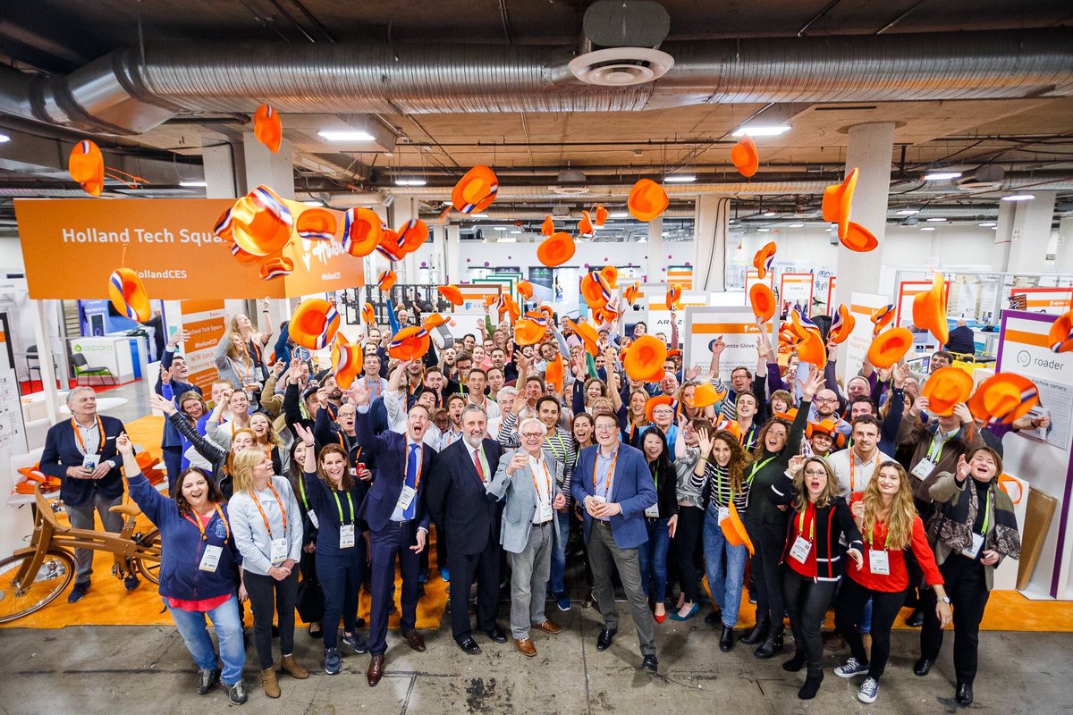 NLinSF's tweet photo. We’re hiring! Want to help Dutch businesses land on the US westcoast? 🇺🇸🌉We’re looking for an economic officer: https://t.co/UlxONMcDR9 https://t.co/UuOOdDv1FL