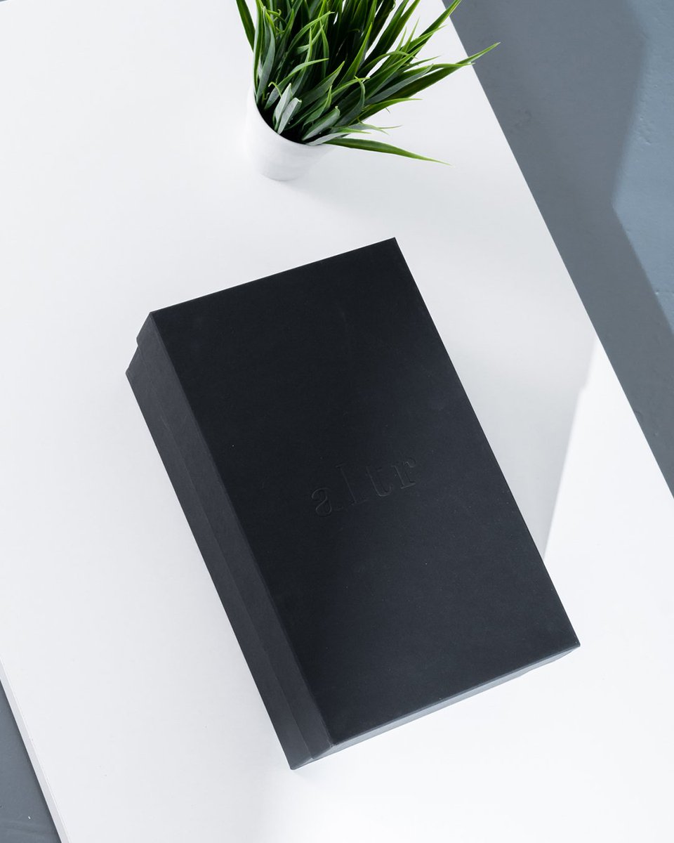 altr_footwear's tweet photo. its contemporary direction and attention to detail makes for a new and exclusive experience in men’s luxury footwear
.
.
#handcrafted #luxurystyle #mensfootwear #fashionblogger #customkicks #kicksfeed #sneakerhead #sneakernews #unbox #unboxing #streetluxe #hype #londonstyle #altr https://t.co/pTI7Iz0utQ