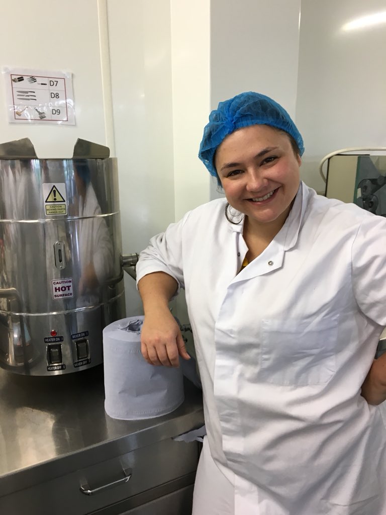 Tiffin_teahouse's tweet image. and here’s the proof #science #bluecap #whitecoat #laboratory #technology @NBS_NTU #smallbusiness #lovenotts #ng1 #ng2