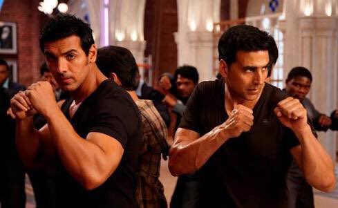 AKFansGroup's tweet image. PIC + TV UPDATE: #Housefull2 Now Showing on #MoviesOk !