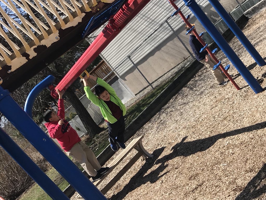 ms_adamo's tweet photo. Enjoying the beautiful weather at recess! https://t.co/VFIEJjV3PD