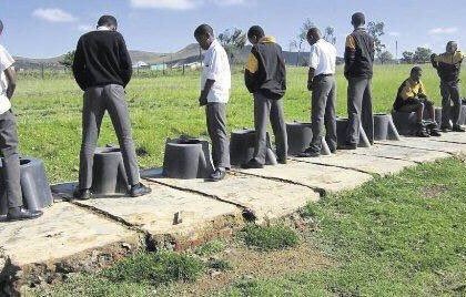 IamMzilikazi's tweet photo. Dear Mr. President, can you come to the village and see how people live 17 https://t.co/QhYEqVjmT0