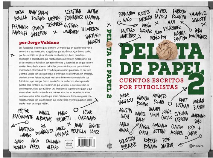 La tapa de #PelotadePapel2 que trae un cuentazo de <a href="/danielalbornos/">Daniel Albornos DT ⚽️🧠</a>. Un lujo de libro con un fin solidario. Hermoso aportar un granito pequeño de arena en este proyecto.