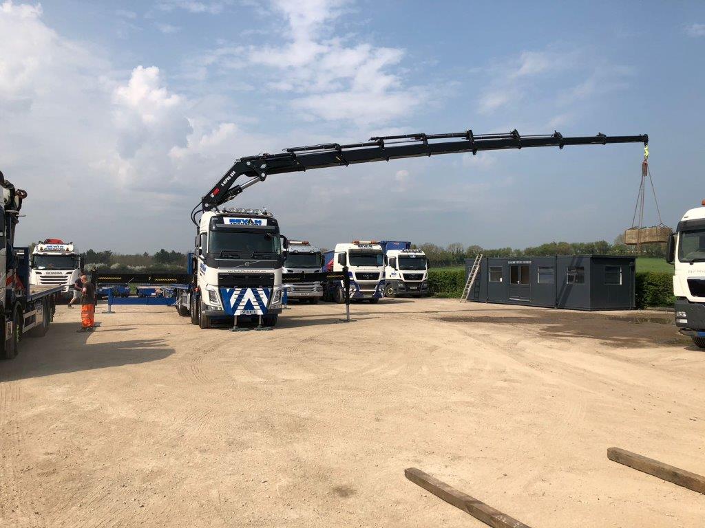 MVCommercial's tweet photo. Another vehicle delivered to @BevanTransport. This @VolvoTrucksUK FH 460 Cabin Spec Wagon and Drag fitted with a @Hiabglobal X-HIPRO 858 Crane.

See our latest Crane Trucks available at https://t.co/WgorYAKXgY https://t.co/3aE4ddeh61