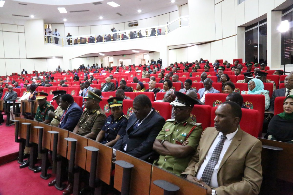 EA_Bunge's tweet image. Rt. Hon Speaker @martin_ngoga welcoming remarks to Rt. Hon Job Ndugai. 
" We thank you for the warm welcome given to us. We are very confident that @bunge_tz should make significant development under your leadership"