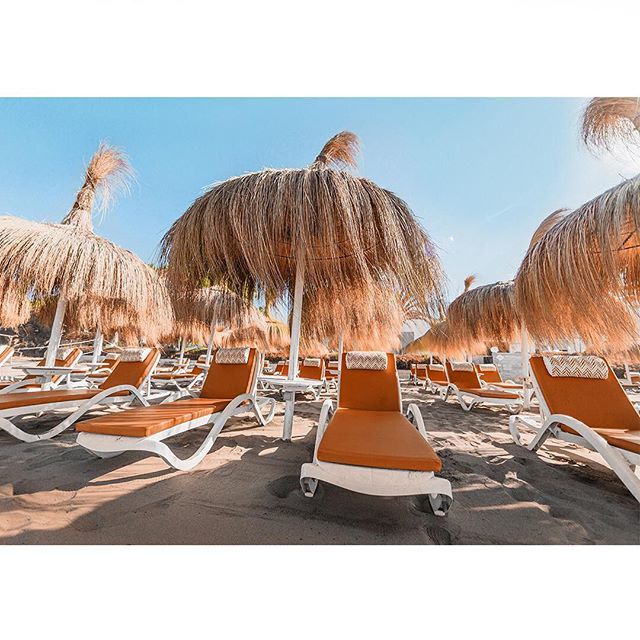 Vincci_Hoteles's tweet photo. Porque puedes estar en la playa o vivirla de verdad. Prueba nuestro servicio VIP de hamacas “easysun” y ¡descubre el #sunspirit este verano en nuestro @beachclubestrelladelmar de #Marbella! ☀️😎⛱ #SunBeds #BeachClub #Playa #Beach #Sun #EasySun #Vacati… https://t.co/PWgW94cd9X https://t.co/XDxTCuDebr