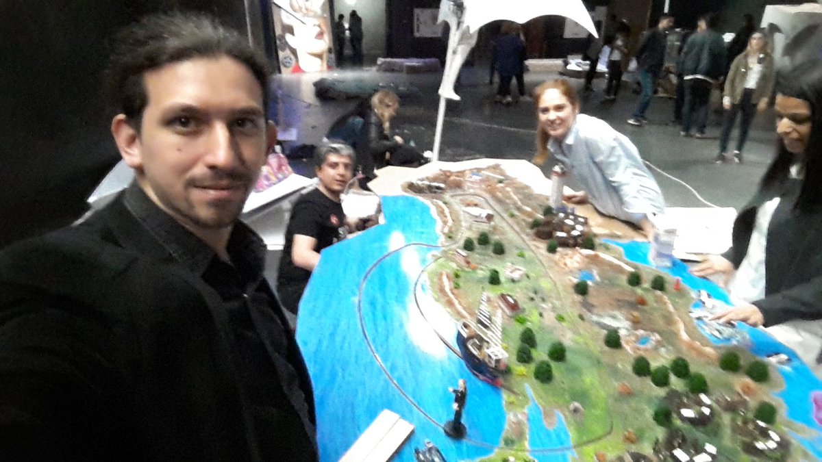 Bienal de kurulum çalışmalarımız <a href="/MutluKocagra/">Mutlu Koçağra</a> <a href="/ilker_eris/">İlker ERİŞ</a> <a href="/sph_dmr/">DEMİR</a> @OzkanyavuzDerya <a href="/OkumusSoner/">Soner Okumuş</a> <a href="/HocaogluCanan/">canan.hocaoglu</a> #bianel