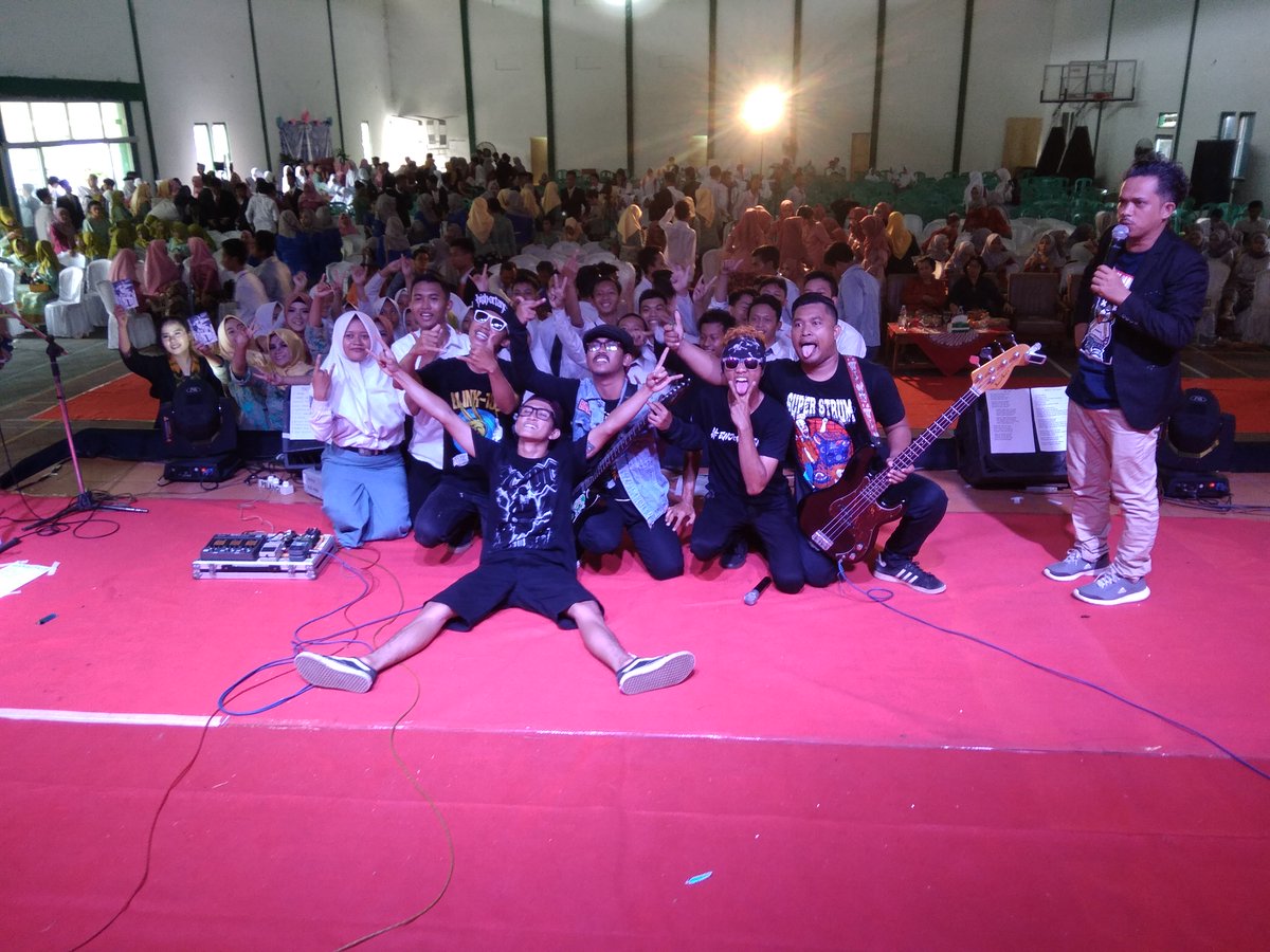 SUPER STRUM tweet media