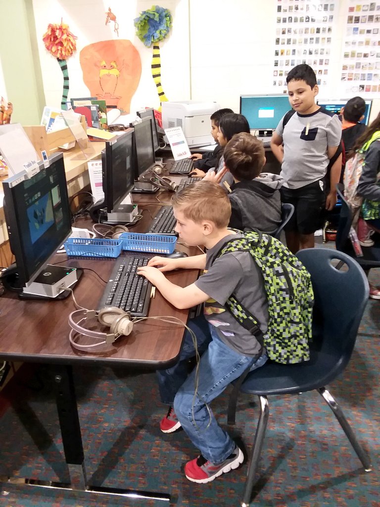 NISDmartin's tweet image. #futureengineers at #MakerMorning! #MartinInspired