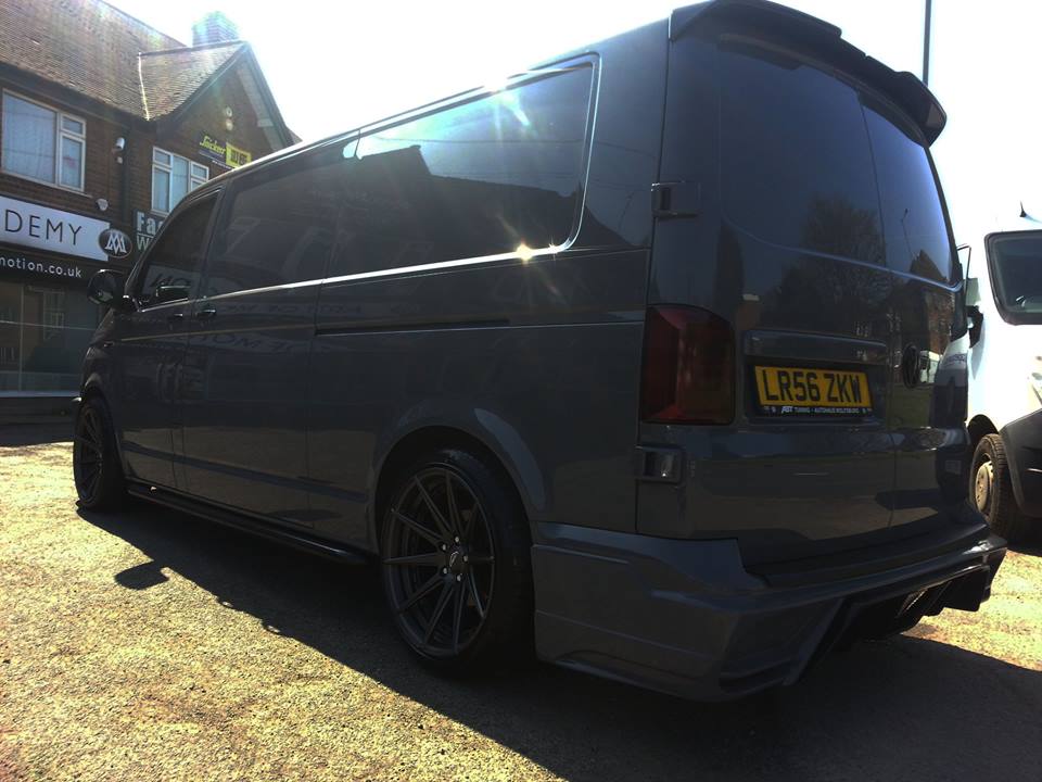 WHEELMANIAUK's tweet photo. JUDD T311R IN GUMETAL LOOKING ABSOLUTELY STUNNING ON VW TRANSPORTER 10.5X20 !!
#vw #transporter #vwt28 #vwt5 #vwt6 #vwt32 #axealloys #alloywheelspecialist #alloywheelsforsale #20inchwheels #20inchalloys #van #vanwheels #camper #loadrated #concave #wheelmania #wheels #rims #vdubs https://t.co/0yHDJi9Jdw