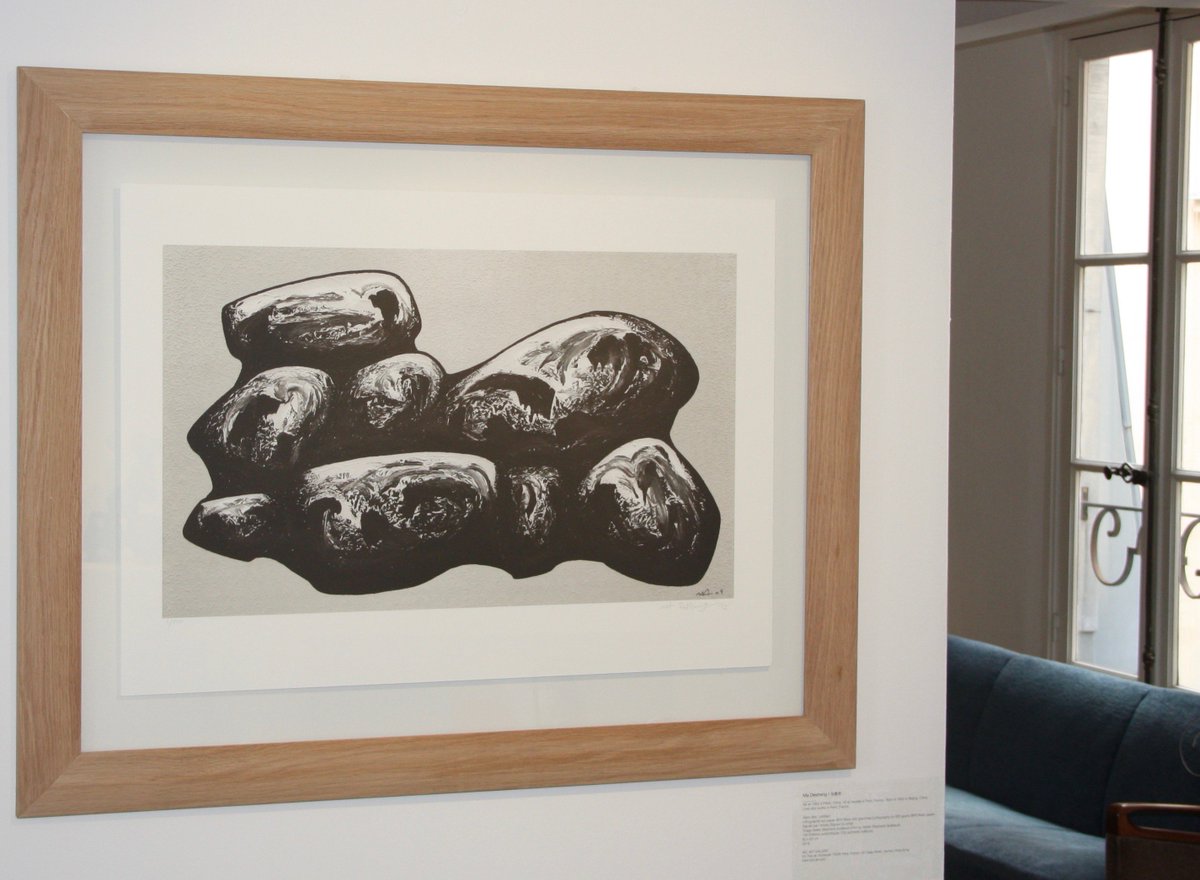 BlackstampParis's tweet photo. Ma Desheng "Untitled" 2018
Edition of 100, signed and numbered by the artist.
Four color lithograph on BFK Rives 300 gsm paper.
Printed in Paris with a Marinoni-Voirin Press
60 x 80 cm (23.6 x 31.5 in)
https://t.co/TF6Xti5VtC 
#madesheng #a2z #blackstamp #chineseart https://t.co/xl7miTrHG5