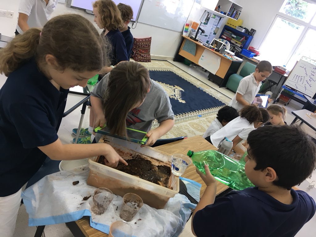 Investigating how hills and rocks affect the land and flow of water. #g4 #taismoman