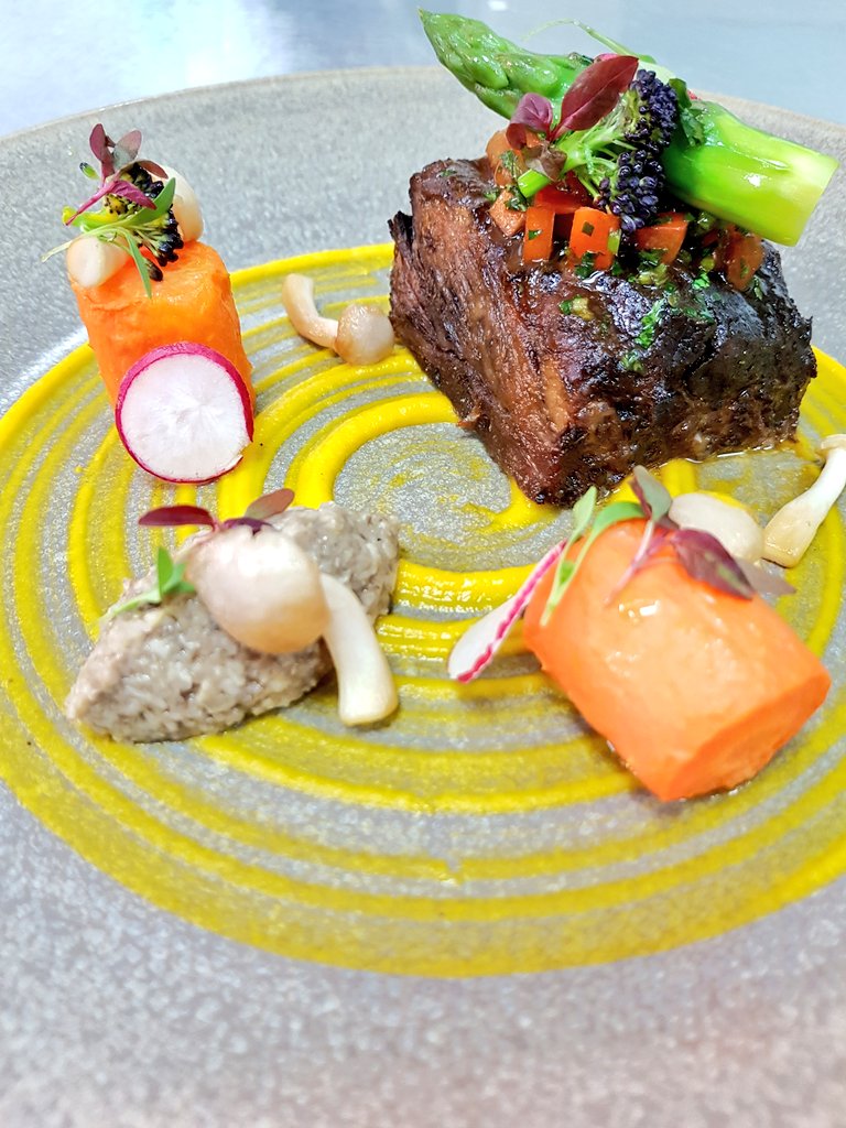 Beef short rib

Carrot | mushroom | tomato jus

<a href="/RussellwBlake/">Russell Blake</a> <a href="/schadenfreudeli/">Patrick Erni</a> <a href="/LussoCatering/">Lusso Catering</a> <a href="/chandco/">CH&CO</a> <a href="/HarbourandJones/">H+J</a> #greatbritishbeefweek #whatsyourbeef