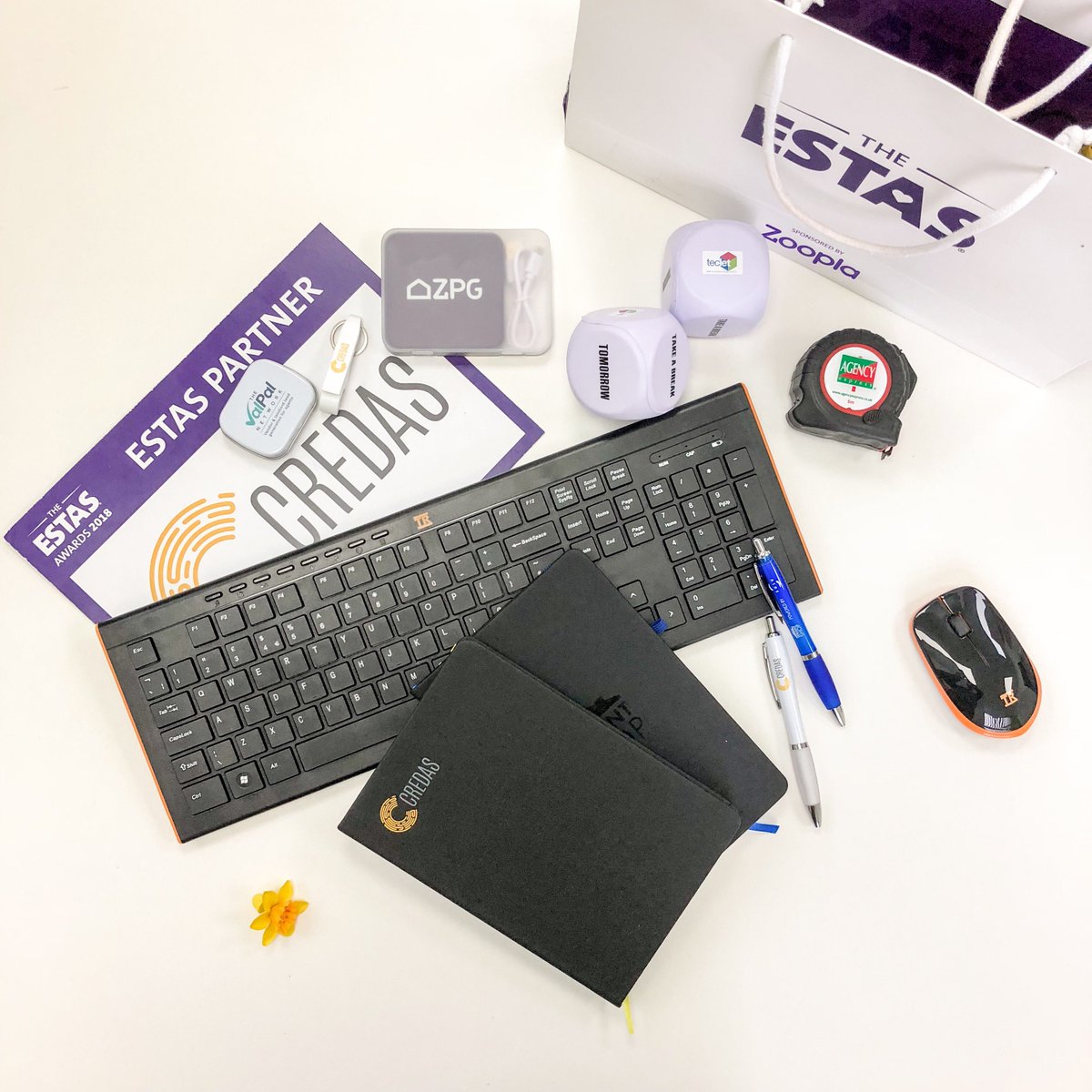 mycredas's tweet photo. Some of our swag from @THE_ESTAS last Friday. 🙌🏻

@Zoopla @philspencertv @agencyexpress #thevalpalnetwork #teclet #tenantshop #theestas #swag https://t.co/2kAp5bQszZ