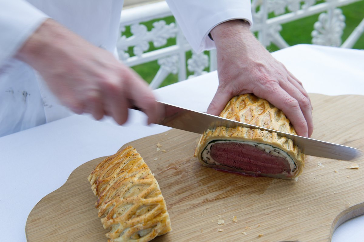 As the UK Ambassador for <a href="/qsm_beeflamb/">QSM Beef and Lamb</a>, our Executive Chef <a href="/chefgingernut/">Chef Chris Wheeler</a> only uses the very finest beef in his dishes! This includes his divine beef en croûte, one of the exquisite dishes available for weddings at <a href="/StokePark/">Stoke Park</a>: bit.ly/2Hrd3Jl  #GBBW