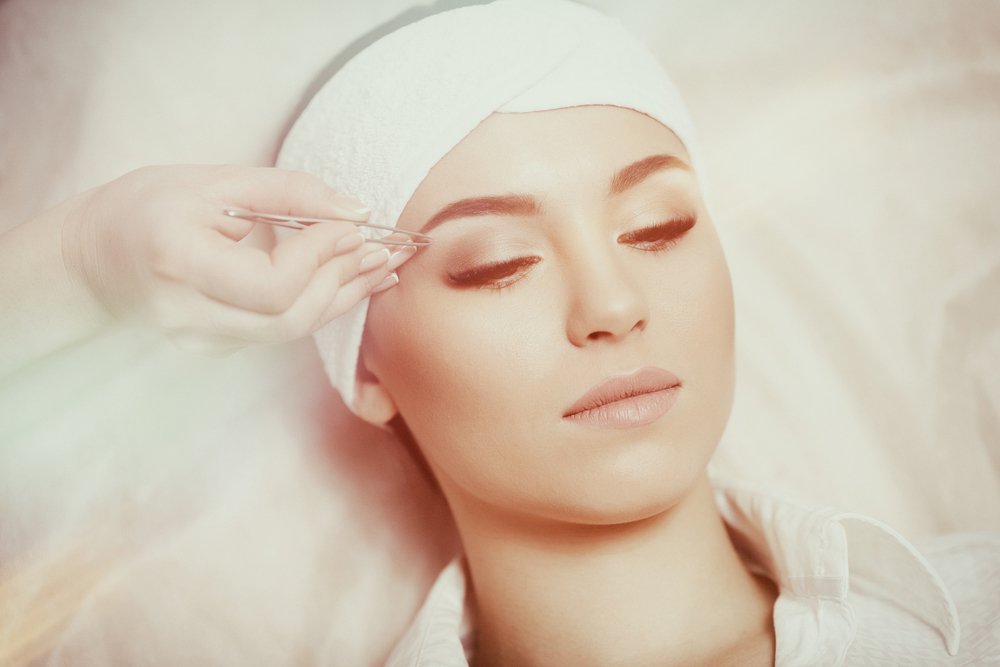 VogaSalon's tweet photo. Why waxing should be a part of your beauty routine on the #Blogaholic: https://t.co/ahNaY1eI86 🙌 Call 913.685.1832 to reserve a spot today. #Ditchtherazors #facialwaxing #kcwaxing https://t.co/YEriKEMEb1